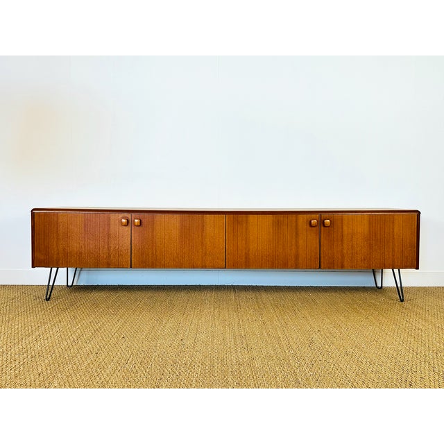 Low Scandinavian Teak Sideboard with 4 Doors and Hairpin Legs, 1960 For Sale - Image 17 of 17