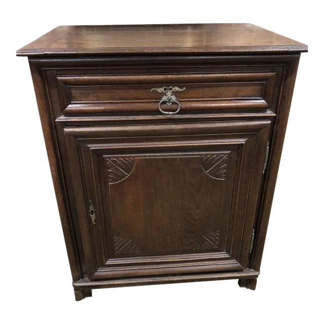 Early 19th Century French Oak Cabinet For Sale