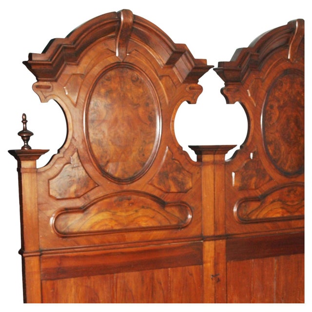 Antique Italian Double Bed in Walnut Burl, Bassano del Grappa, 1890s For Sale - Image 6 of 11