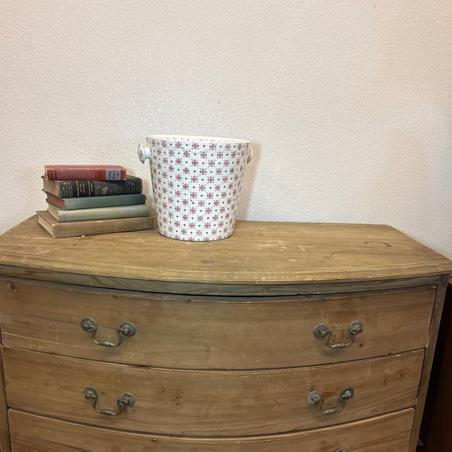 1900s English Large Transfer- Ware Red and White Lidded Vessel. For Sale - Image 9 of 11