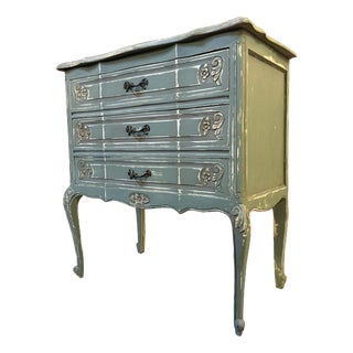 Vintage French Chest of Drawers For Sale