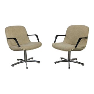 Modern Steelcase Model 451 5 Prong Chrome Base Oatmeal Fabric Office Chairs Style Charles Pollock a Pair For Sale