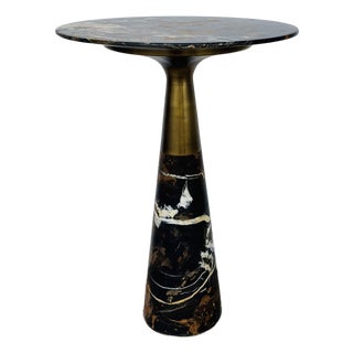 Revelation Modern Michelangelo Marble and Satin Brass Pier Side Table For Sale