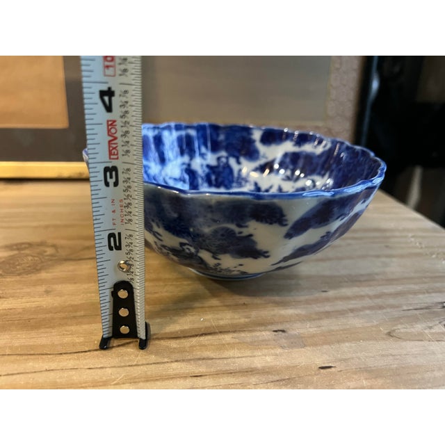 Up for consideration is a beautiful vintage detailed blue and white decorative bowl. This would look lovely in your home...