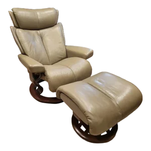 Stressless Ekornes Magic Leather Recliner Chair & Ottoman