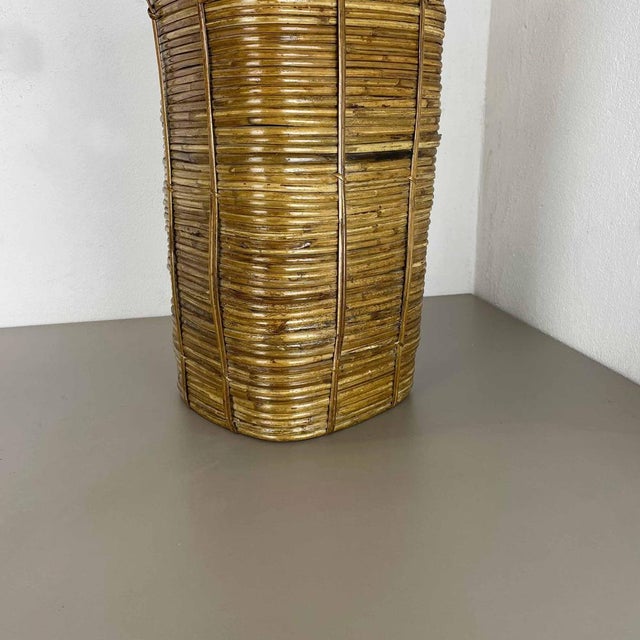 Bauhaus Rattan and Brass Umbrella Stand in the style of Aubock, France, 1960s For Sale - Image 4 of 18