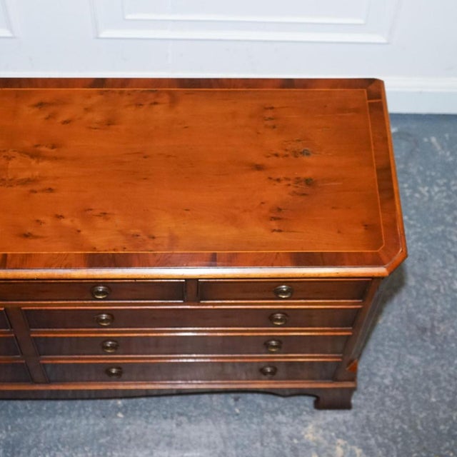 Georgian Burr Walnut Sideboard by H.G. Hudson For Sale - Image 13 of 18