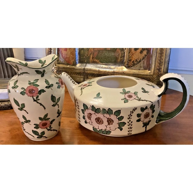 A breathtaking matched pair from Royal Doulton’s highly coveted 1930s series! **Pattern**: Pink Blossoms (D3060) –...