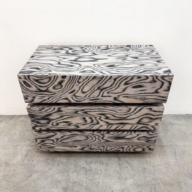 Ettore Sottsass Vintage 1980s Postmodern Grey Three Drawer Dresser Tall Boy For Sale - Image 4 of 10