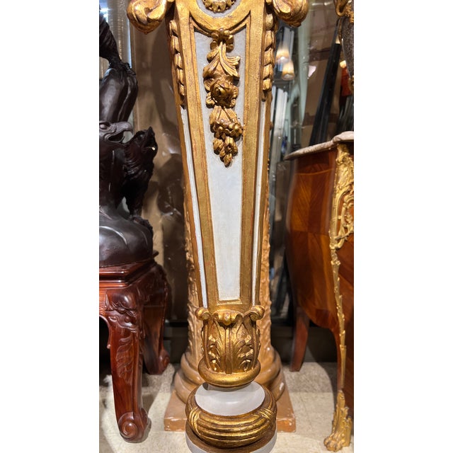 Pair French Regence Louis XIV / XV Style Giltwood Pedestals / Plant Stands For Sale - Image 9 of 9