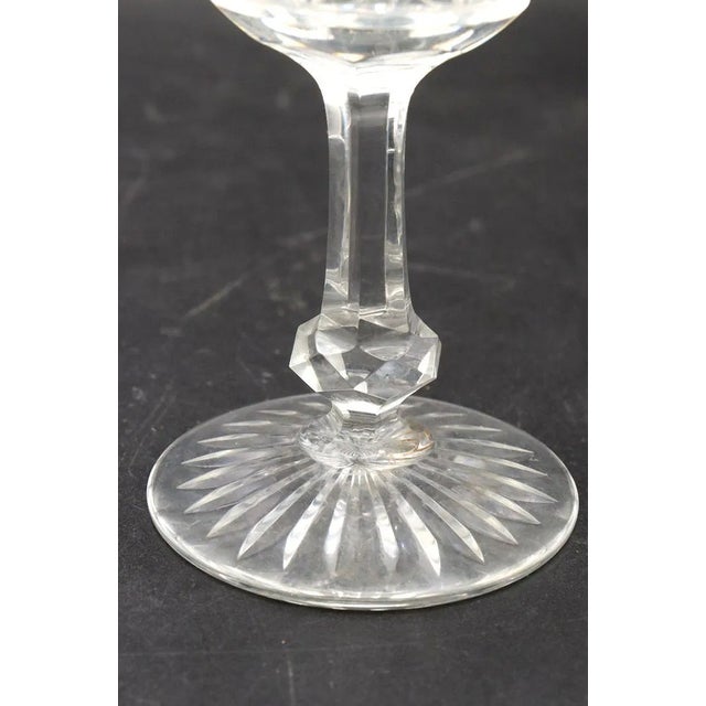 1940s Baccarat “Colbert” Wine Glass Service - Set of 16 For Sale - Image 4 of 5