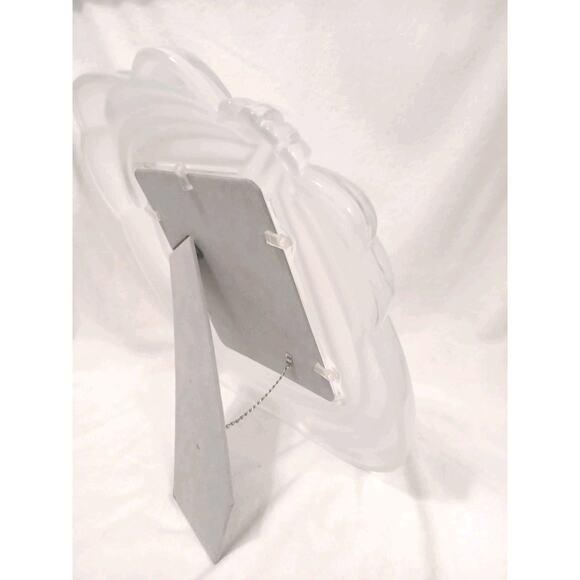 Mid-Century Modern Mikasa Large 15x14 Crystal Bow Frame for 7x9 Picture Wedding Regency Frosted For Sale - Image 3 of 15