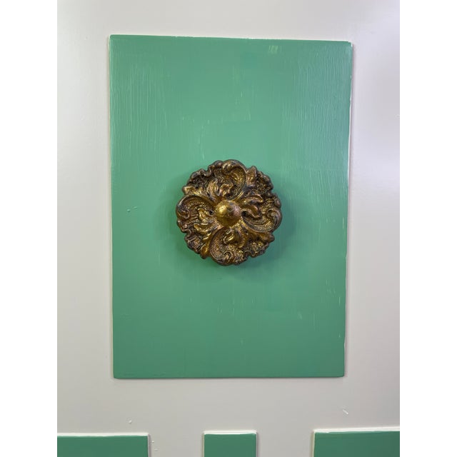 Cream James Mont Style Lacquered Credenza in Cream & Mint Green, Hollywood Regency, 1960s (Attributed) For Sale - Image 8 of 16