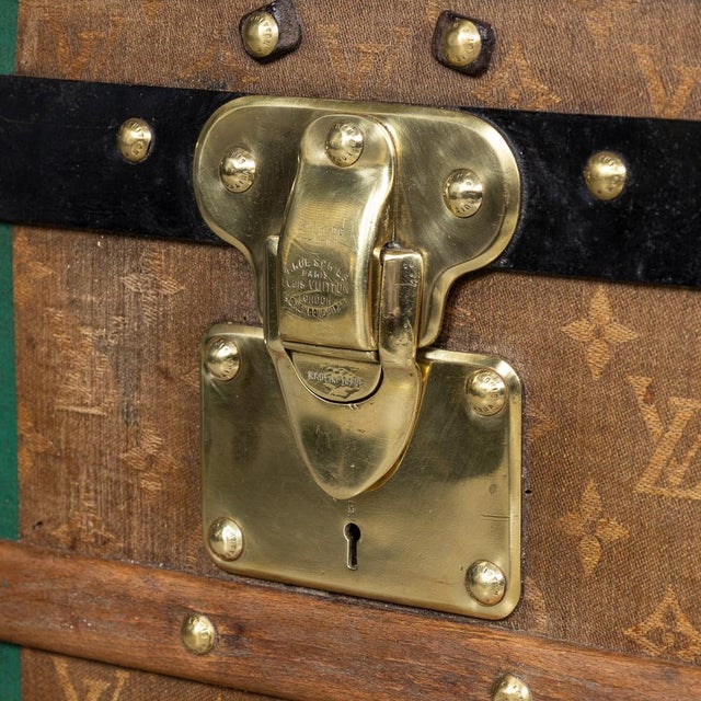Louis Vuitton Trunk in Woven Canvas from Louis Vuitton, France, 1900s For Sale - Image 4 of 18