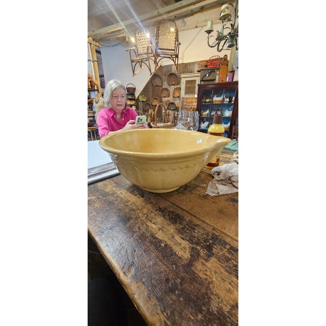 15" Antique Americana Yelloware Batter Bowl For Sale In Baltimore - Image 6 of 7
