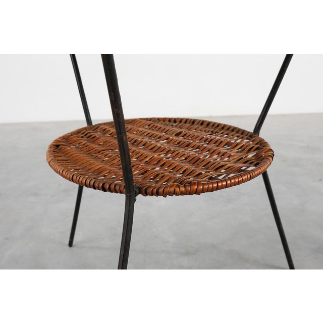 Black Mid-Century Woven Rattan, Wicker and Iron Two-Tier Round Coffee Table, Italy, 1960s For Sale - Image 8 of 13