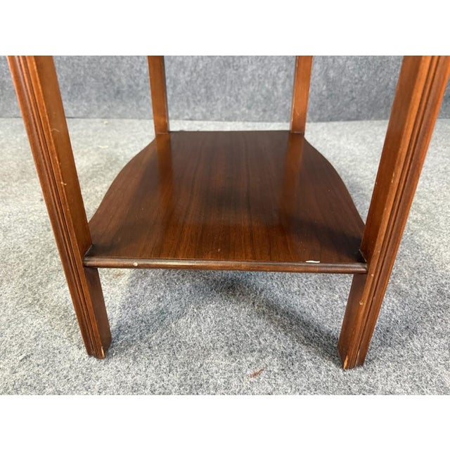 Vintage Grand Rapids 3-Tier Side Table For Sale - Image 10 of 14