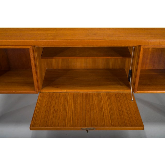 Mid-Century Model 77 Executive Desk by Omann Jun, 1960s For Sale - Image 14 of 18