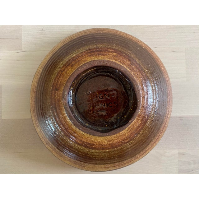 Brown Lee Rosen for Design-Technics Ceramic Pottery Bowl With Dynamic Looping Design For Sale - Image 8 of 11