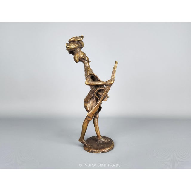 Early 20th Century Antique African Tribal Hand Made Bronze Hunter Sculpture - Benin / Ashanti For Sale In Greenville, SC - Image 6 of 8