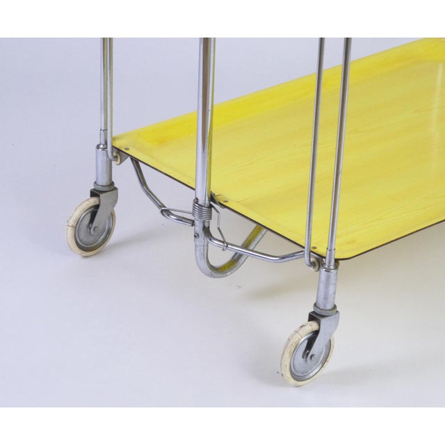 1960s Vintage Yellow Foldable Bar Cart in Chrome Metal, 1960s For Sale - Image 5 of 10