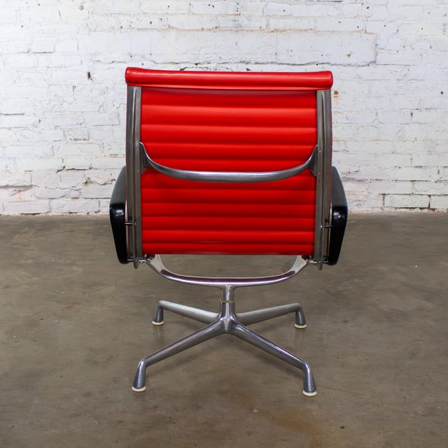 1989 MCM Aluminum Group Lounge Chair by Charles & Ray Eames for Herman Miller Stationary High Back 4 Star Aluminum Swivel Base For Sale - Image 9 of 18