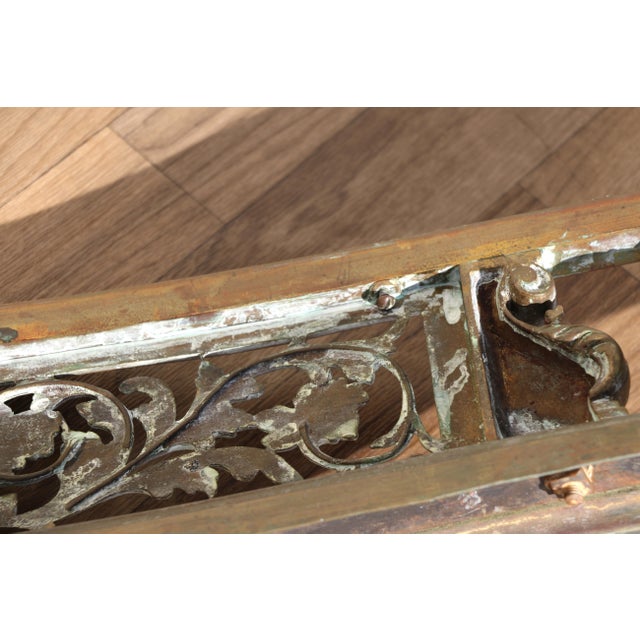 Antique 19th Century French Bronze Fireplace Fender | Ornate Victorian Hearth Guard With Scrollwork & Balustrade For Sale - Image 16 of 18