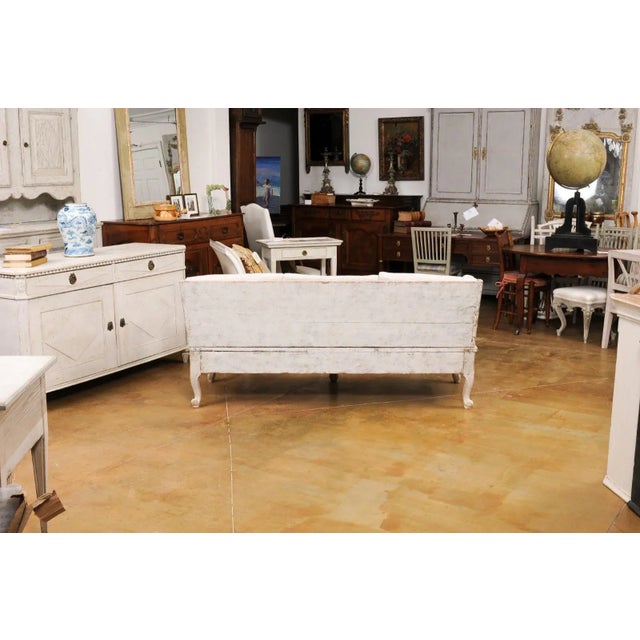Beige Swedish 1780s Rococo Painted Trågsoffa with Carved Apron and Upholstery For Sale - Image 8 of 12