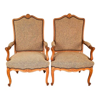 Pair of 19th Century Italian Carved Wooden Chairs in Transitional Style For Sale