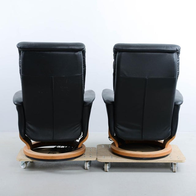 High-Back Leather Recliner Chairs, 1980s, Set of 2 For Sale - Image 3 of 9