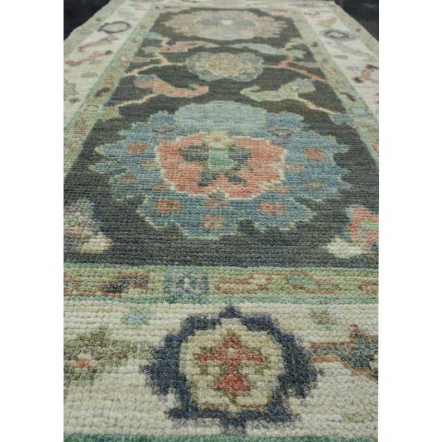 Early 21st Century Turkish Oushak Rug 2'7" x 5'1" #17552 For Sale - Image 5 of 8