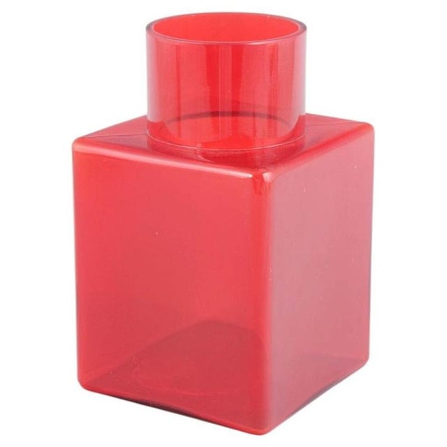 1960s Vintage Geometric Vase in Clear Red Art Glass by Luciano Vistosi for Murano, 1960s For Sale - Image 5 of 5