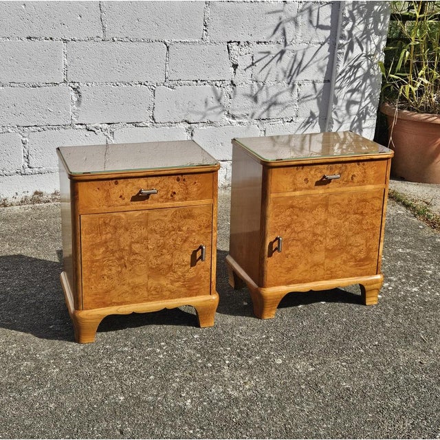 Vintage French Art Deco Nightstands in Burled Wood and Glass, 1930s, Set of 2 For Sale - Image 5 of 18