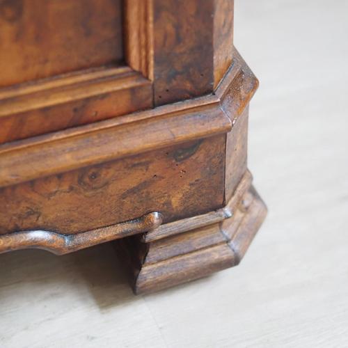 Antique Gründerzeit Mirrored Chest of Drawers with White Marble, 1880s For Sale - Image 17 of 18