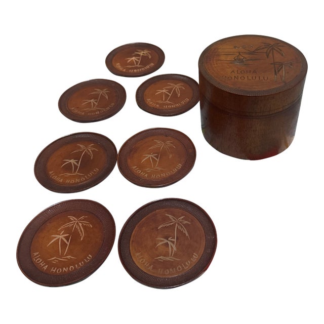Vintage Hawaiian Carved Wood Coasters & Holder Set Aloha Honolulu Palm Tree Tiki - 8 pcs For Sale