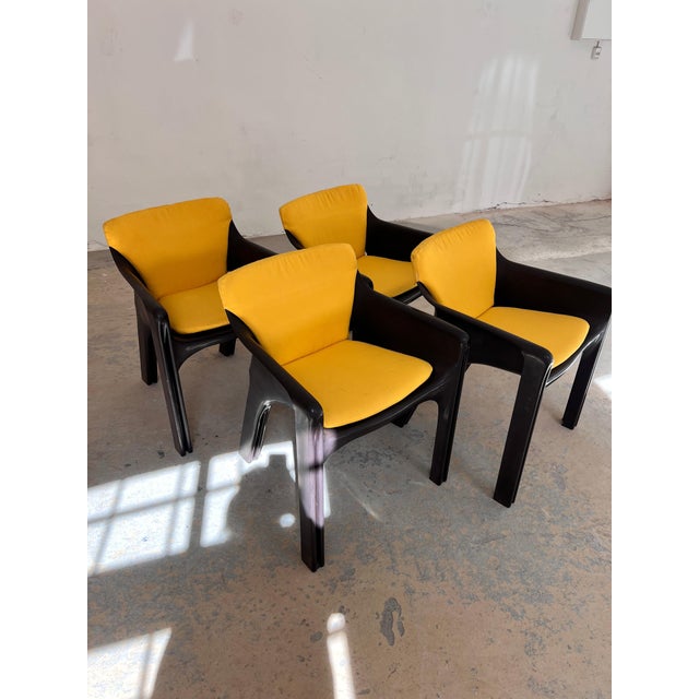 Gaudi Chair by Vico Magistretti for Artemide, 1970s For Sale - Image 11 of 11