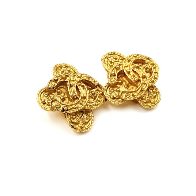 Chanel Chanel Vintage Gold Plated CC Dot Cross Clip on Earrings, A Pair For Sale - Image 4 of 6