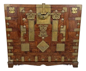 Antique Late 19th Century Joseon Dynasty Korean Bandaji Cabinet.