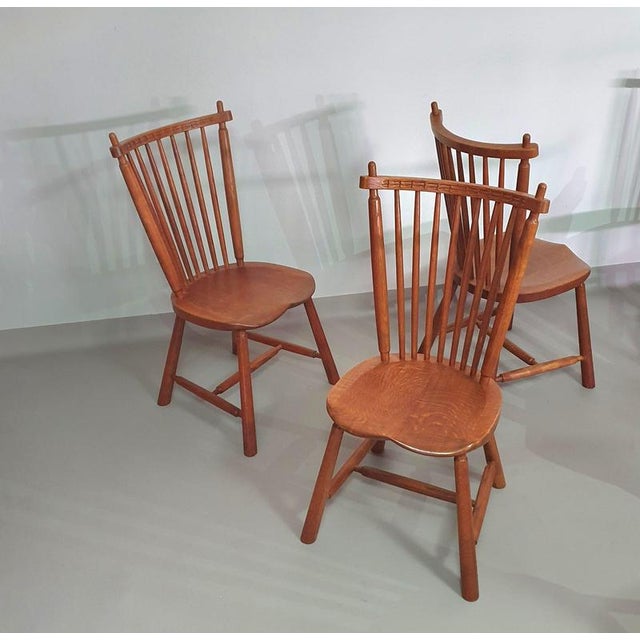 Spindle Back Dining Chairs in Oak from De Ster Geldermalsen with Carved Backrests, 1960s, Set of 6 For Sale - Image 9 of 18