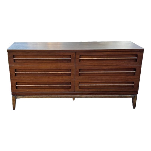 Refinished Mid-Century Modern Walnut 6-Drawer Dresser by Bassett Furniture For Sale