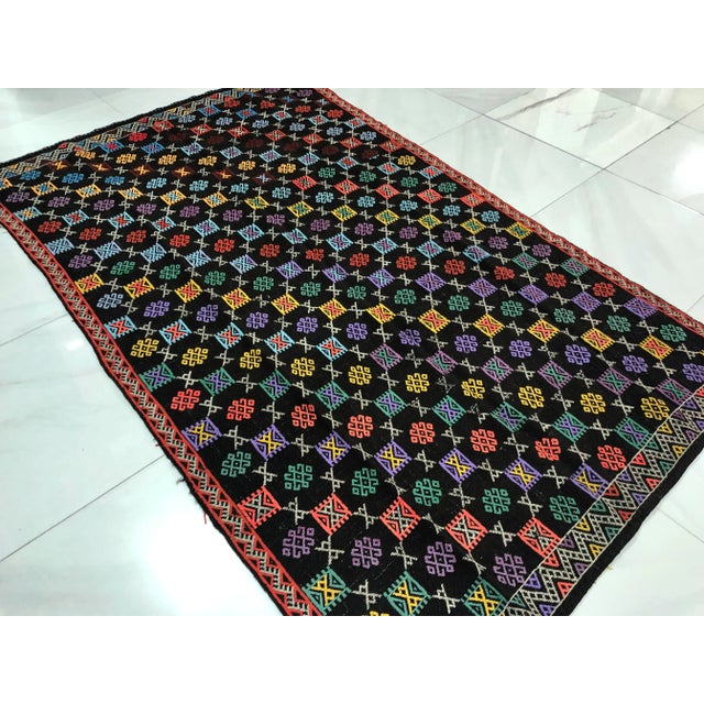 Turkish Handmade Naturel Kilim Rug - 4′11″ × 7′9″ For Sale - Image 6 of 11