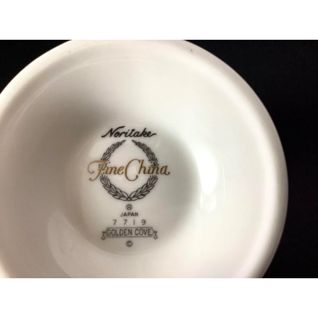 1930s Noritake Cream Porcelain Art Deco Vase For Sale - Image 4 of 4