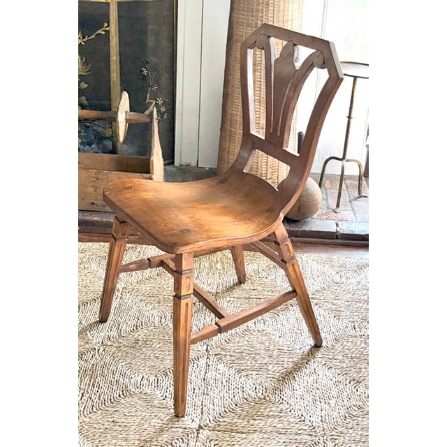 Early 20th Century Early Bentwood European Arts and Crafts Chair With a Carved Back Splat For Sale - Image 5 of 12