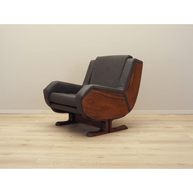 Leather Armchair, Italy, 1970s For Sale - Image 3 of 17
