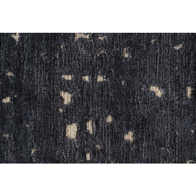 Contemporary Rug & Kilim’s Contemporary Rug in Grisailles Tones “City Lights” For Sale - Image 3 of 7