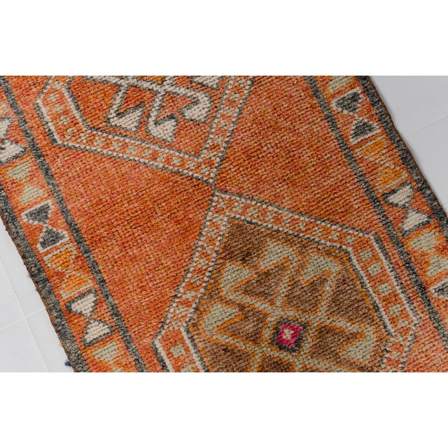 Textile Mid 20th Century Medallion Oushak Runner Rug For Sale - Image 7 of 10