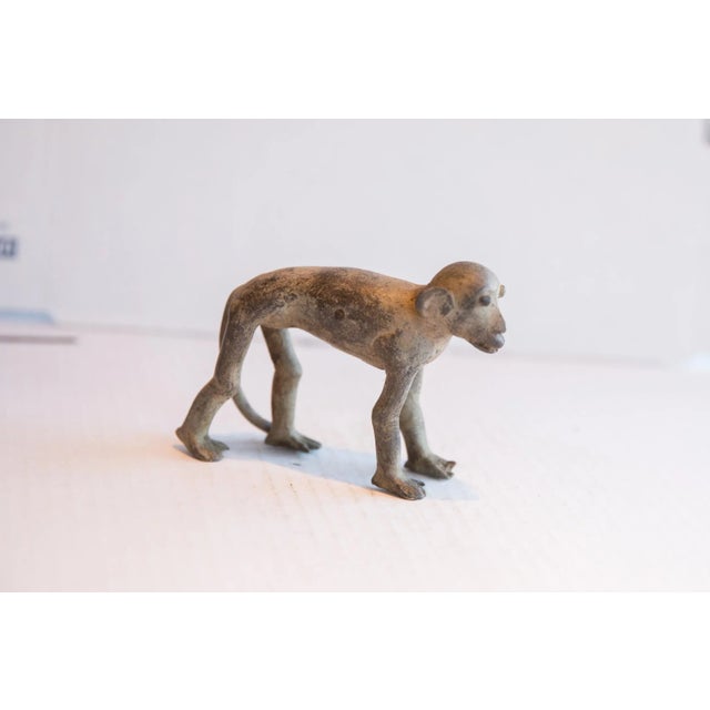 Vintage African Monkey Sculpture For Sale In New York - Image 6 of 8