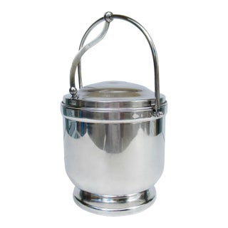 C.1940's Art Deco Era Sheffield Silversmith Co., Silver Plate Over Copper, Lidded Ice Bucket With Mercury Glass Lined Interior For Sale