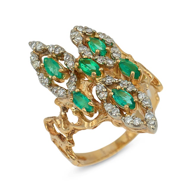 Contemporary Vintage Emerald Diamond 14k Yellow Gold Cocktail Ring, Size 8.5 For Sale - Image 3 of 6