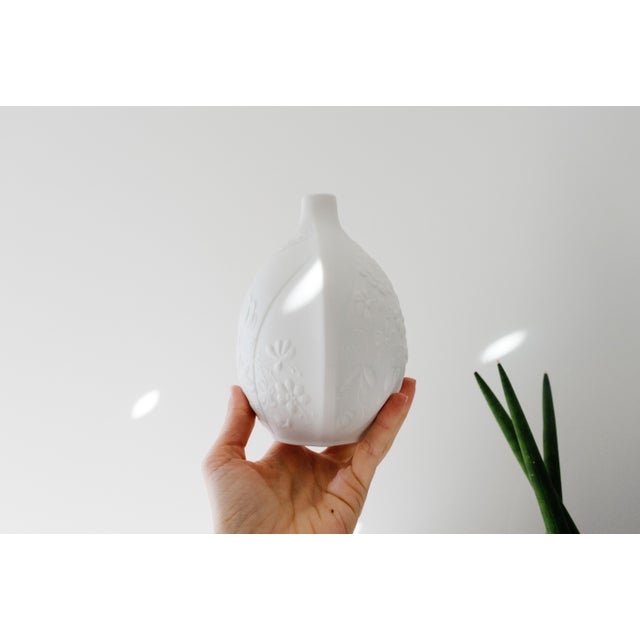 Modern Mid Century Matte White Porcelain Botanical Vase by Ak Kaiser West Germany For Sale - Image 3 of 12
